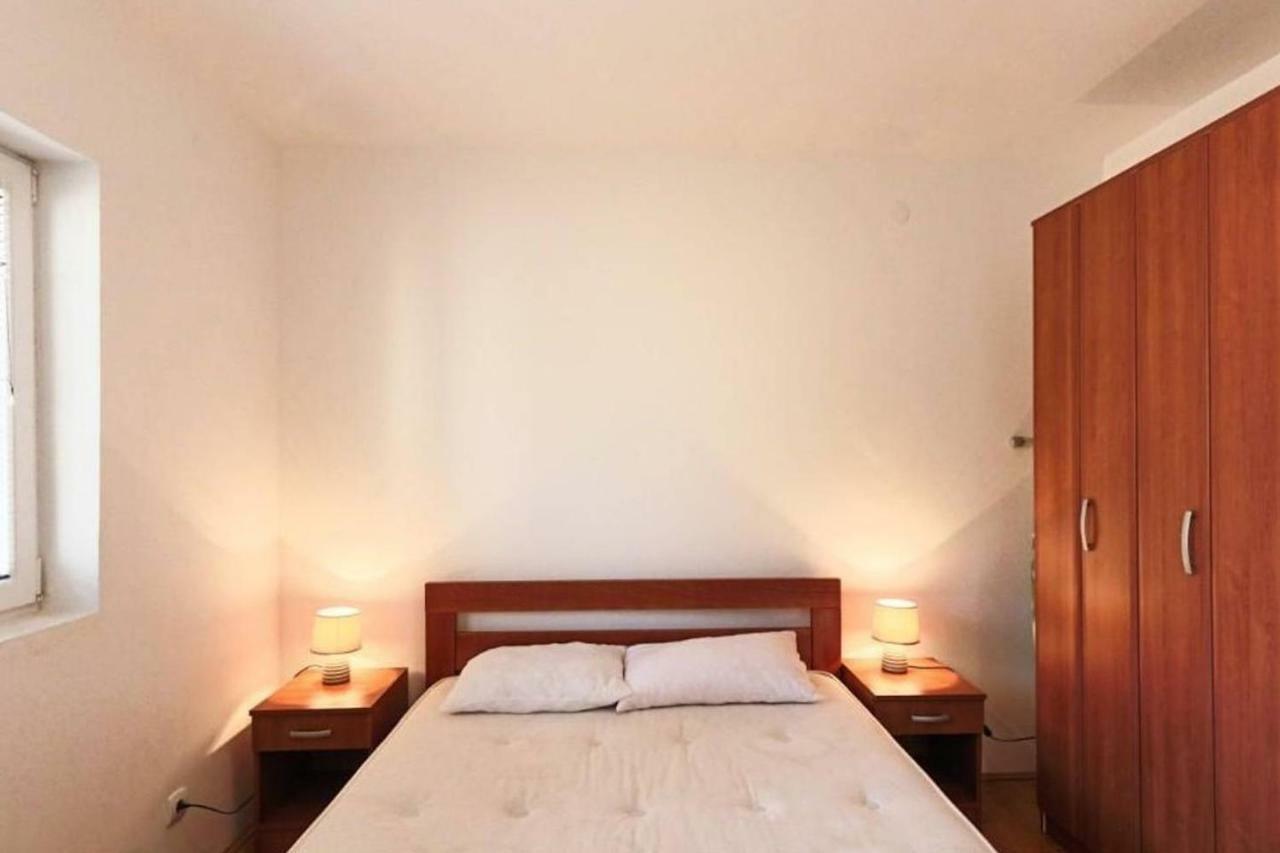 Sun Apartment Cattaro Esterno foto