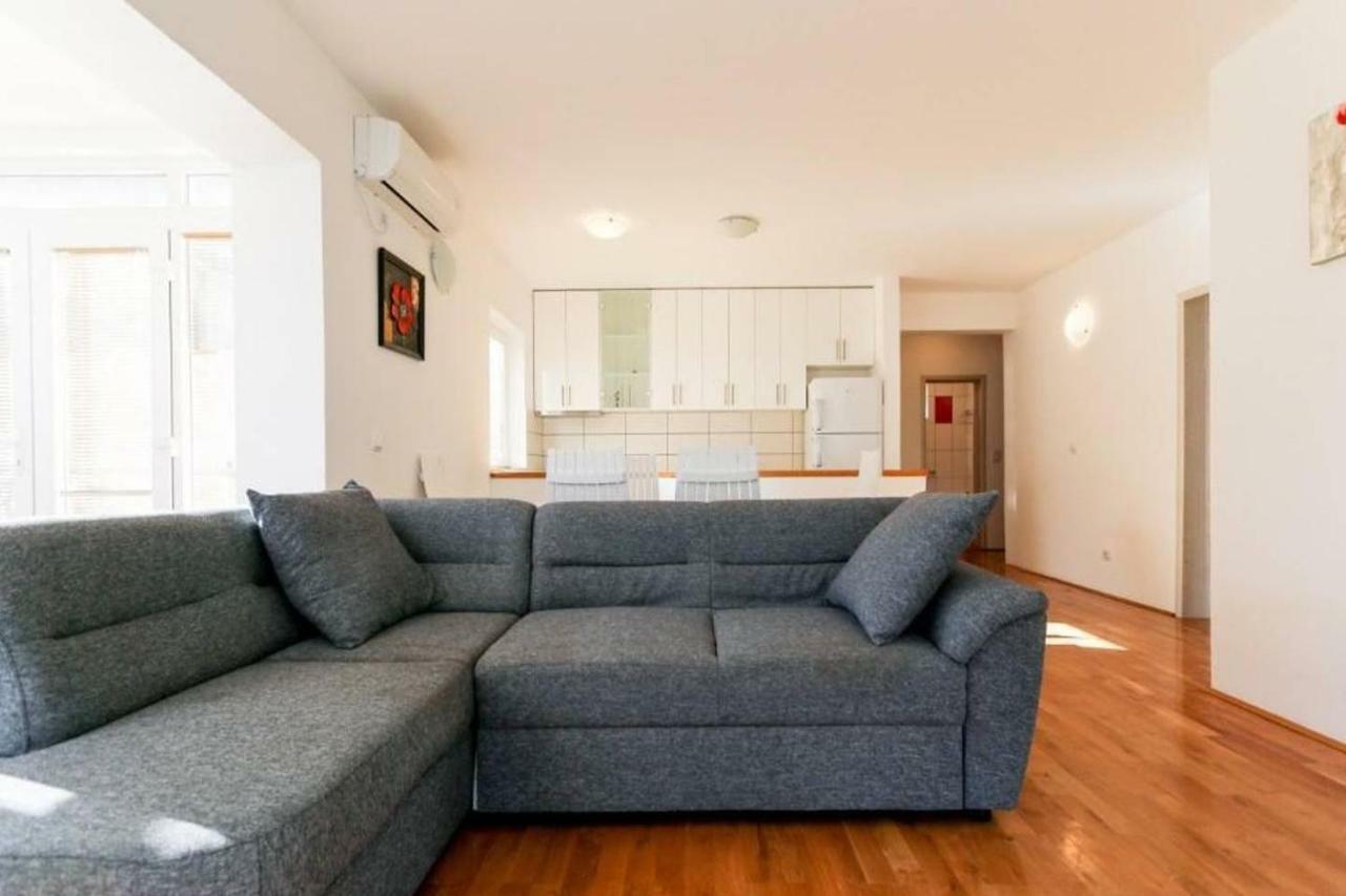 Sun Apartment Cattaro Esterno foto